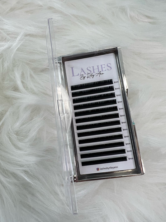 Cashmere Volume Lash Extensions